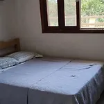 Casa Na Reserva Natural Do Surf Com Trilha Para Praia Terreno Compartilhado